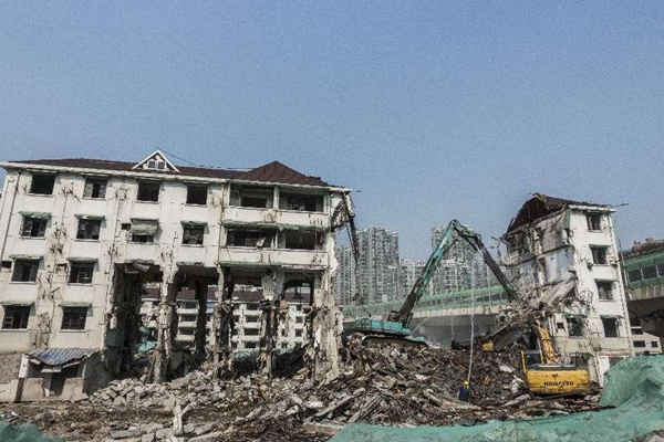 河北多地被爆强拆，村民如何维权