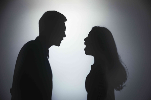法律科普：夫妻一方婚内出轨，应该如何提起诉讼