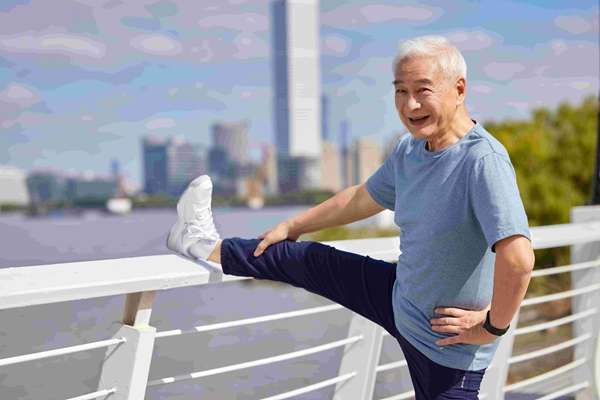 法律科普 | 超过退休年龄的职工上下班途中受伤，能认定工伤吗？