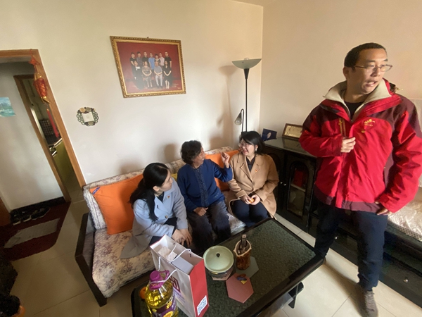 中恒信党建 | 中恒信律师事务所携手道家园社区立冬日慰问困难户、老党员
